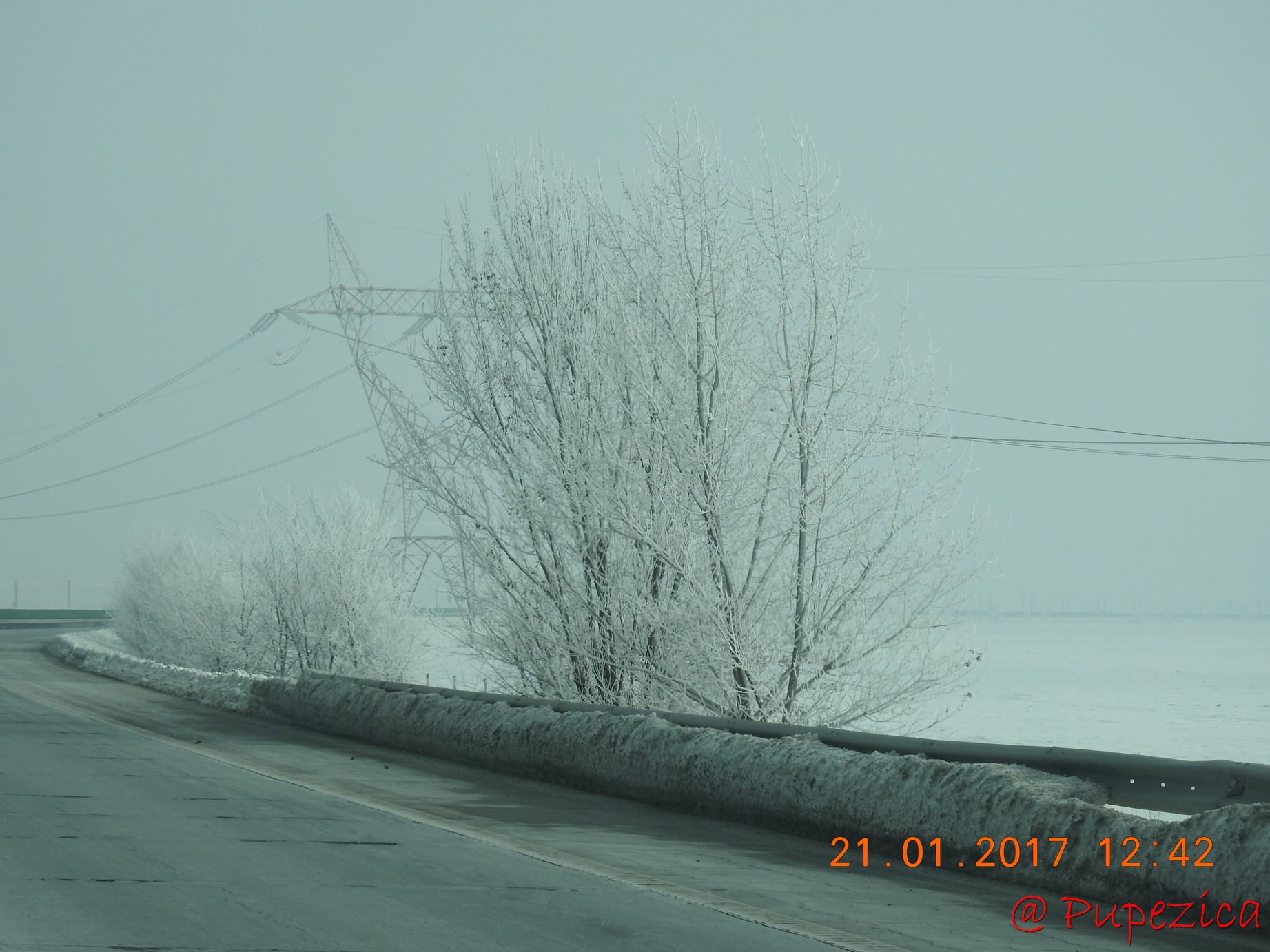 Autostrada Soarelui iarna in drum spre Delta Dunarii