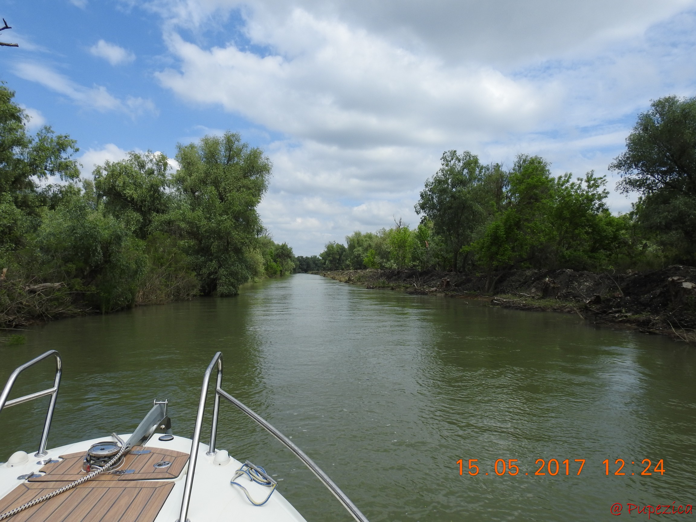Intrunire in Delta Dunarii nr. 1 pe 2017. Convoi pe Canalul Uzlina