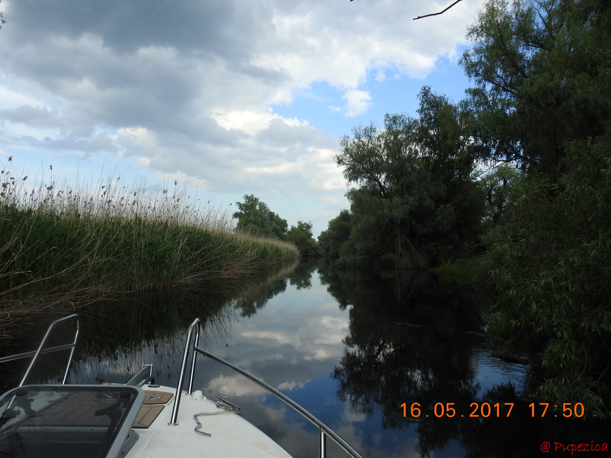 Canalul de Argint de pe Lacul Baclanestii Mari catre Canalul Razboinita