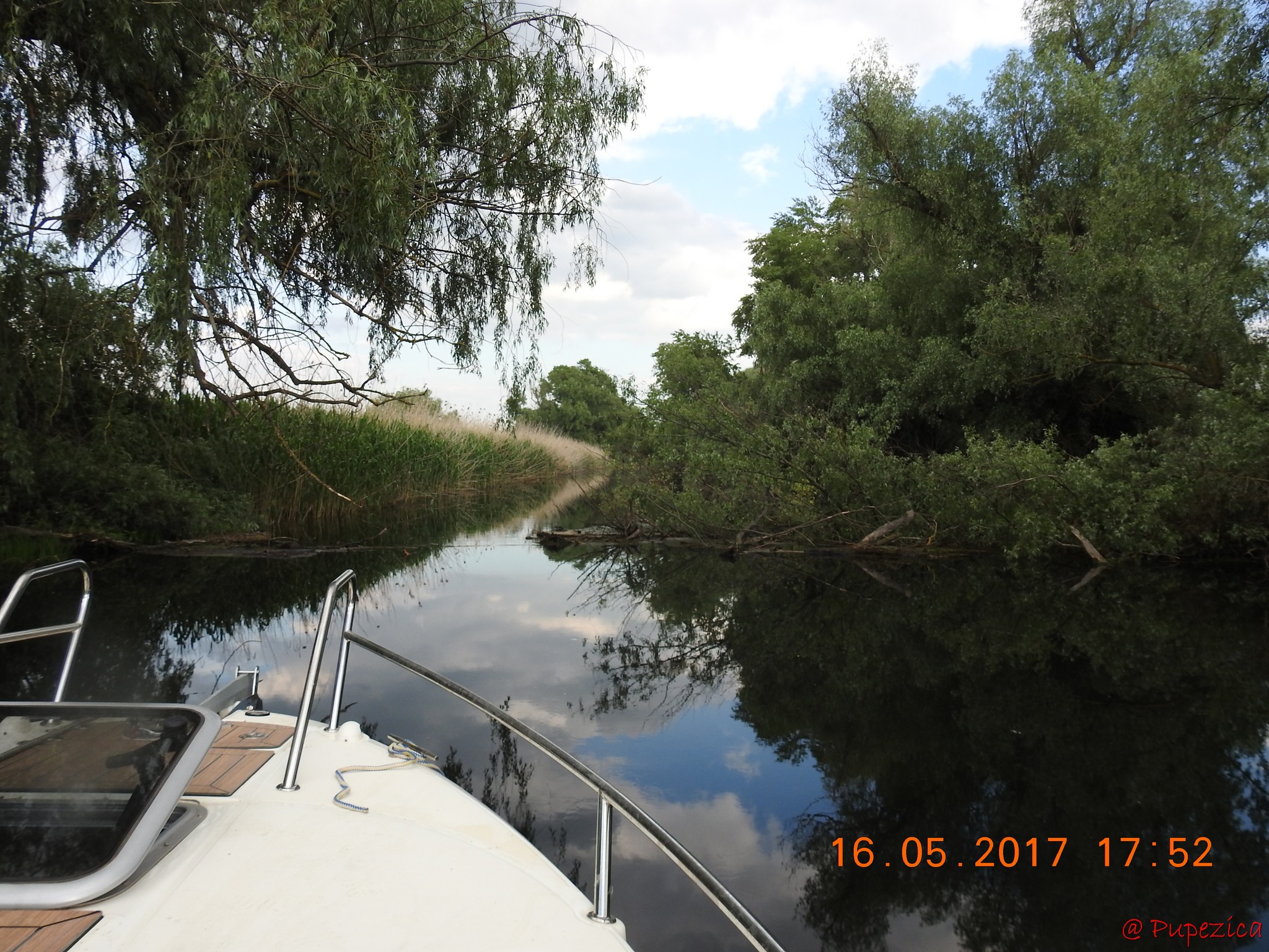 Canalul de Argint de pe Lacul Baclanestii Mari catre Canalul Razboinita