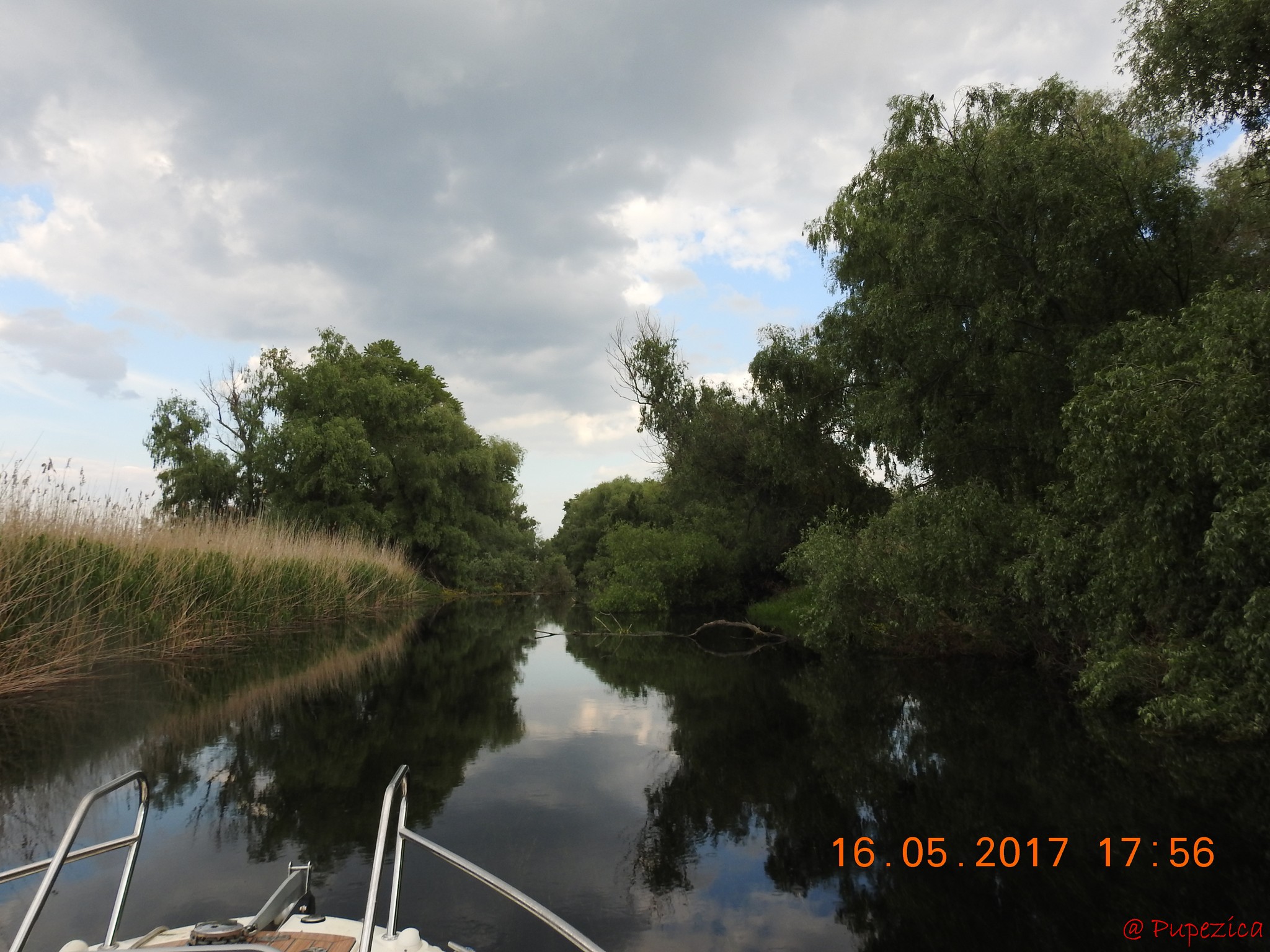 Canalul de Argint de pe Lacul Baclanestii Mari catre Canalul Razboinita