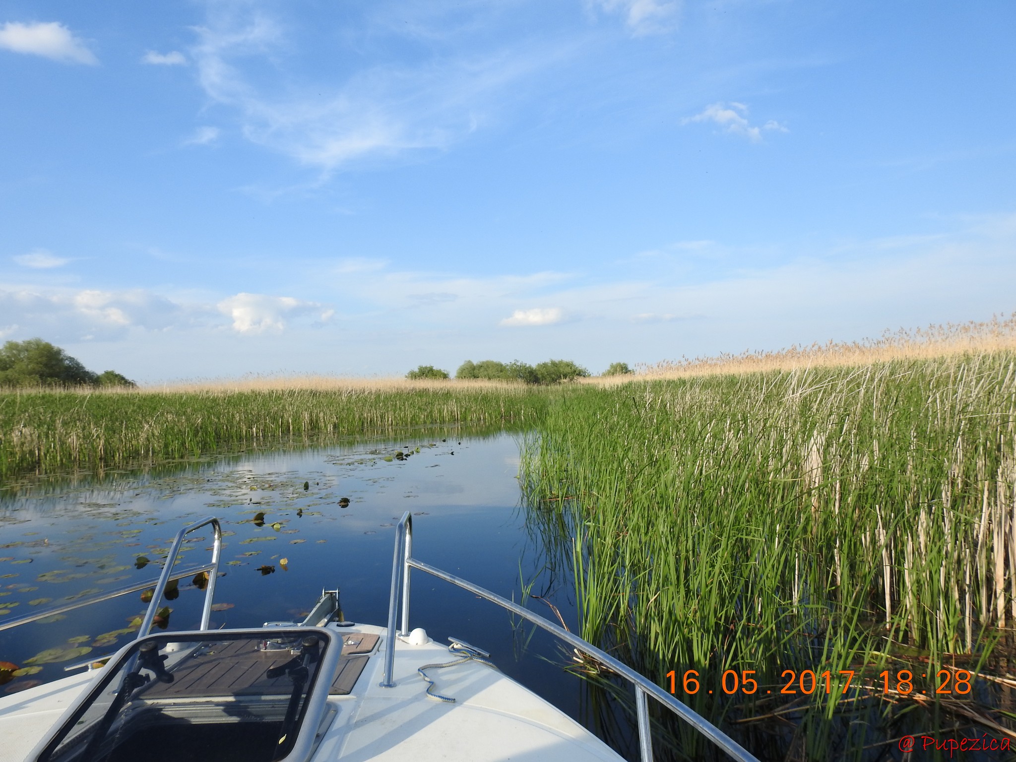 Canalul de Legatura vest-est dintre Canalul Razboinita si Lacul Vacaru
