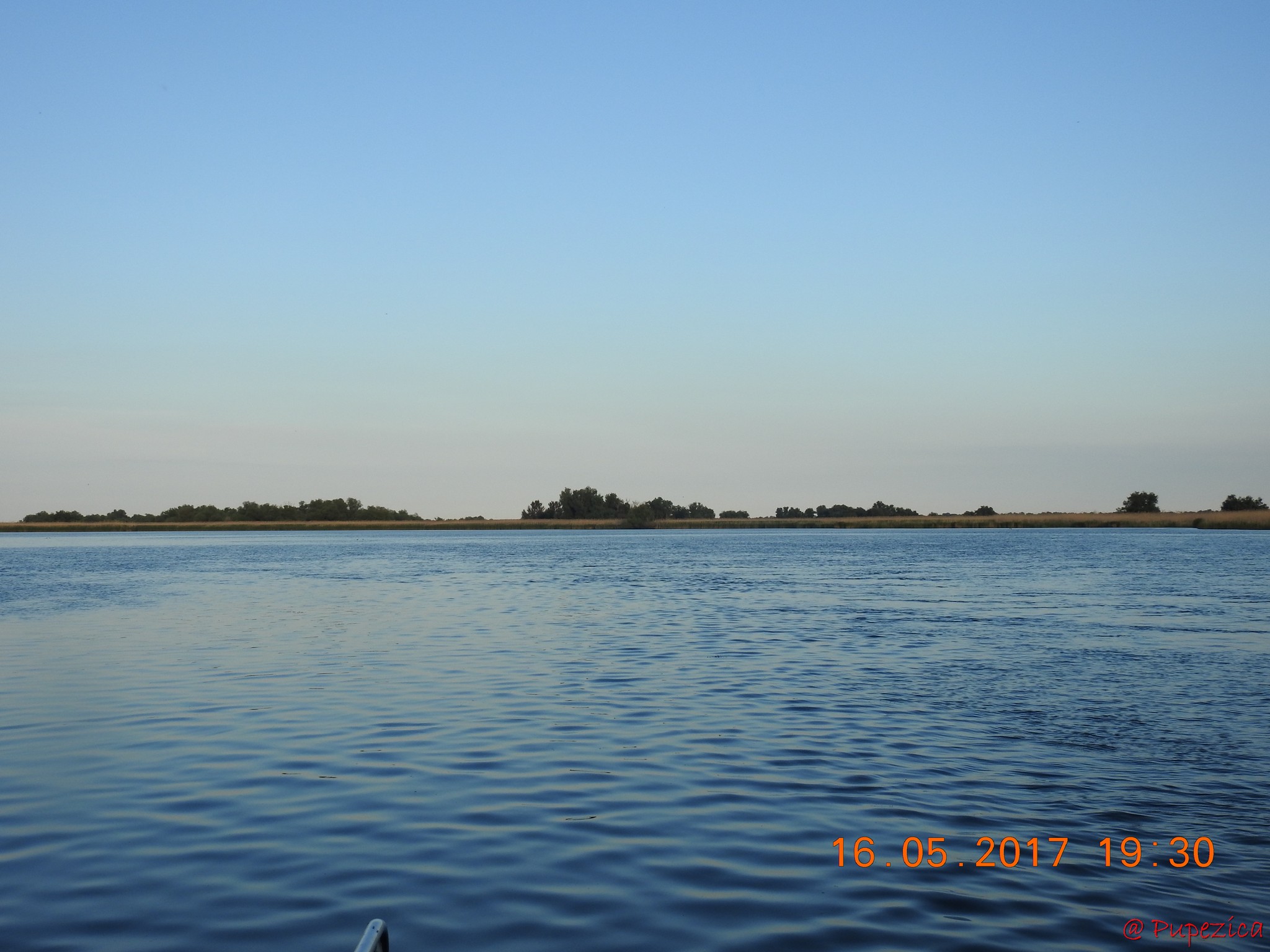 Lacul Vacaru din Delta de Vest